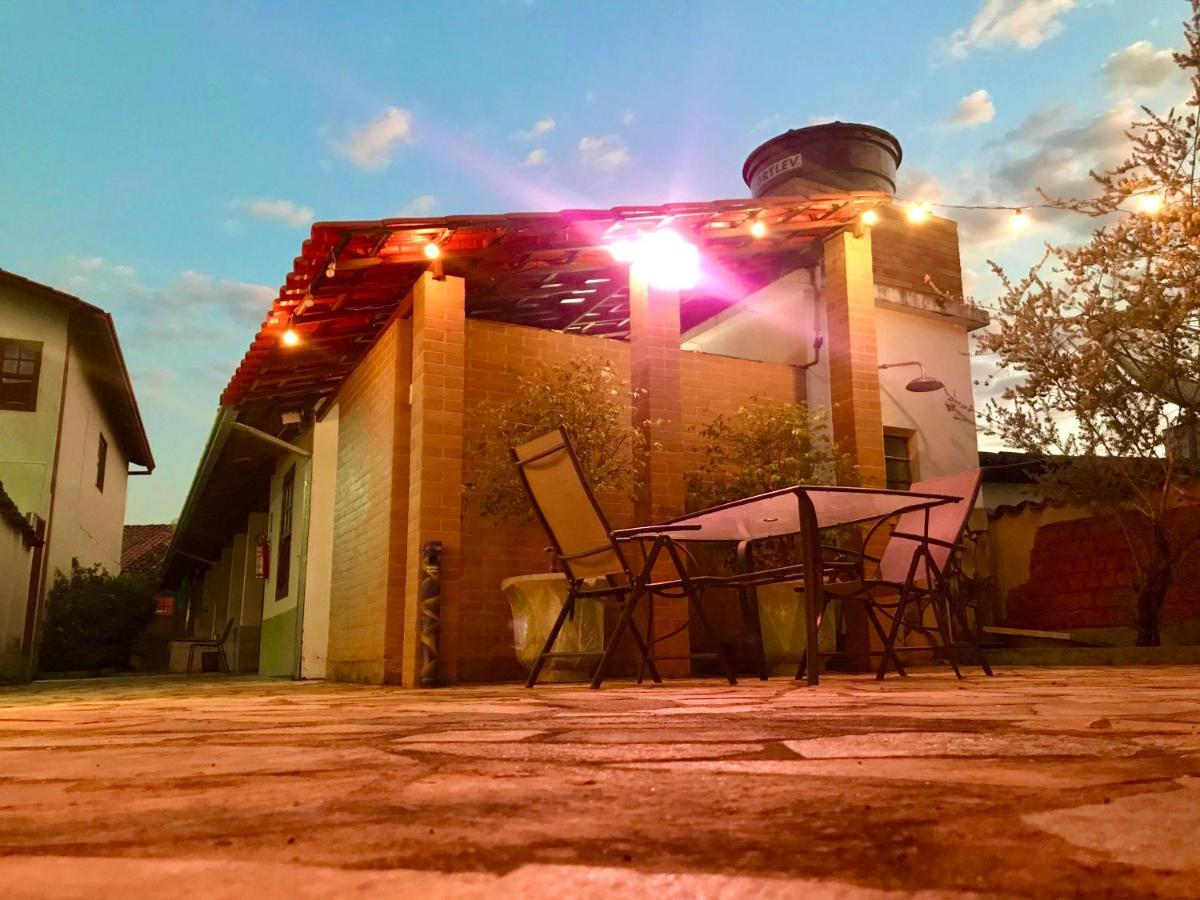 Hostel Rua Direita Pirenópolis מראה חיצוני תמונה